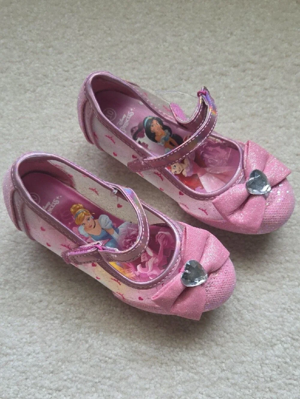 Disney Girls Sparkle Pink Mary Jane Dress Shoes with Heart Gem